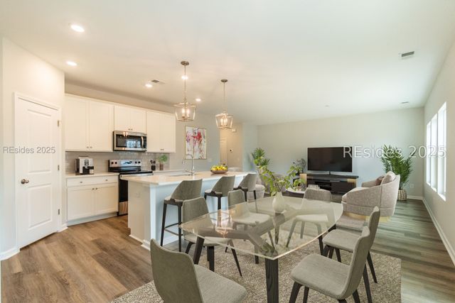 409 Dreher Dr, Hardeeville, SC 29927