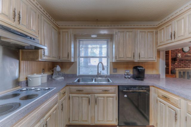 306 W 32nd Street, Sand Springs, OK 74063