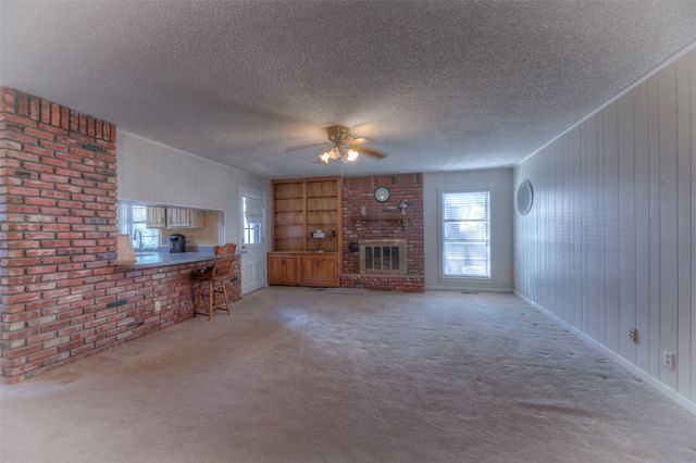 306 W 32nd Street, Sand Springs, OK 74063