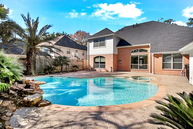 803 Chisel Point Drive, Houston, TX 77094