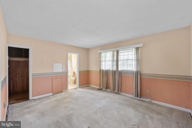 105 VERNON LN, Yardley, PA 19067