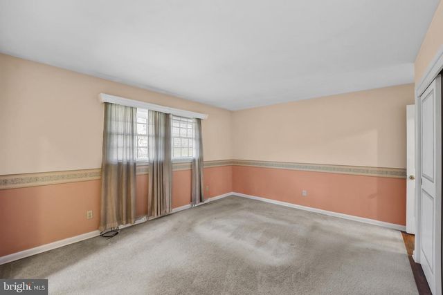 105 VERNON LN, Yardley, PA 19067