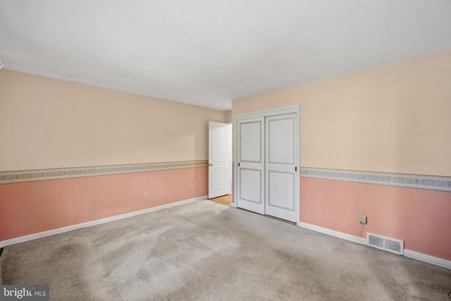 105 VERNON LN, Yardley, PA 19067