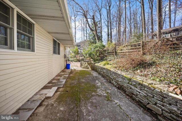 105 VERNON LN, Yardley, PA 19067