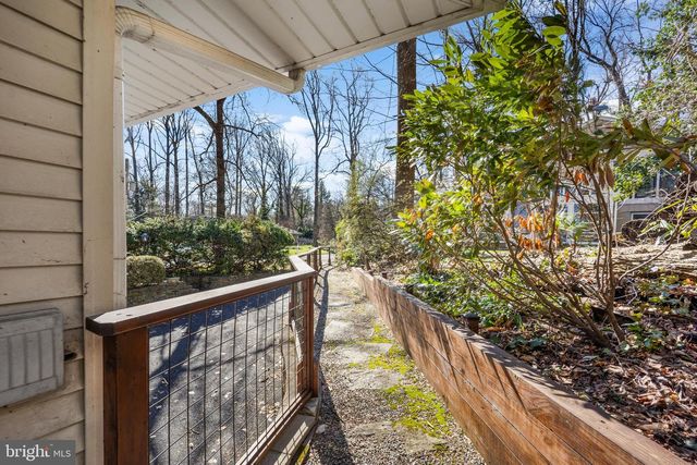 105 VERNON LN, Yardley, PA 19067