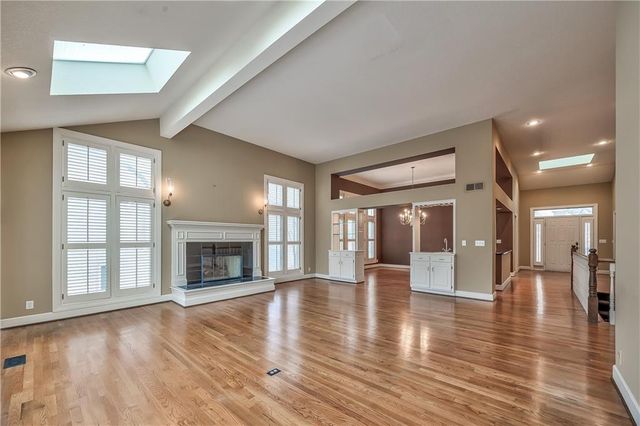 12452 Linden Street, Leawood, KS 66209