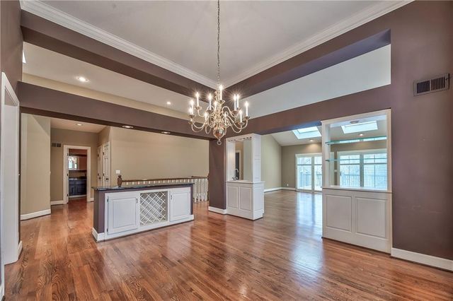 12452 Linden Street, Leawood, KS 66209