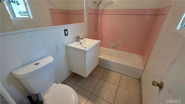 1139 E 67th Street, Inglewood, CA 90302