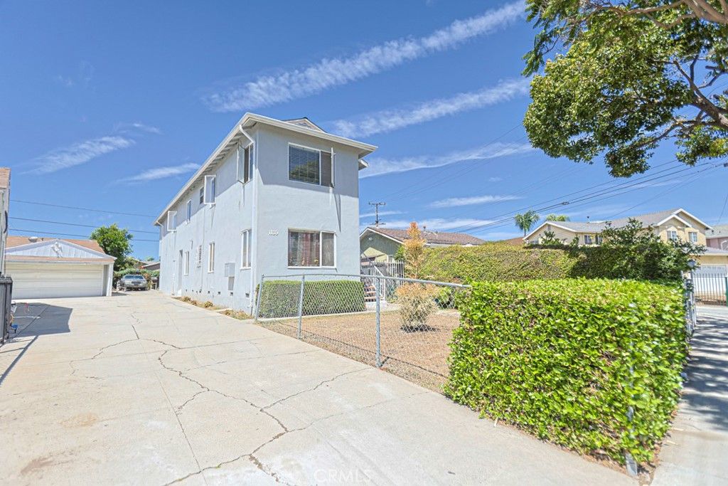 1139 E 67th Street, Inglewood, CA 90302