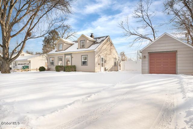 1956 Clement Road, Rotterdam, NY 12303
