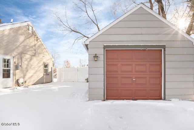 1956 Clement Road, Rotterdam, NY 12303