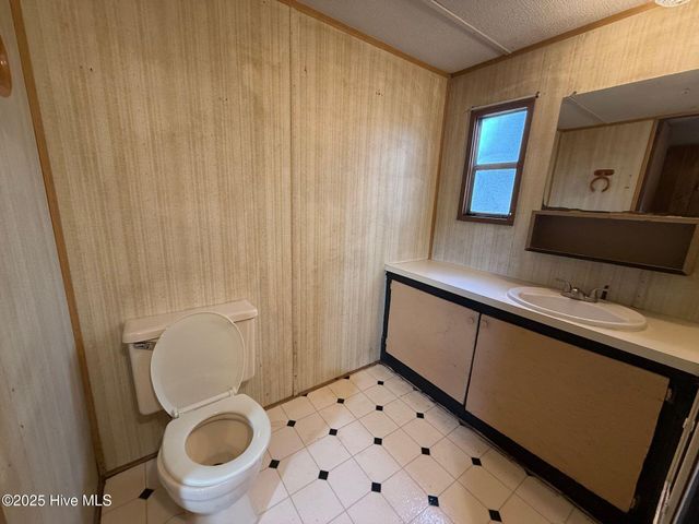 631 Holly Shelter Road 8, Jacksonville, NC 28540