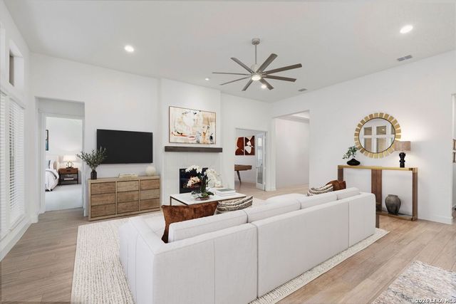 10011 Deidehban, Boerne, TX 78006