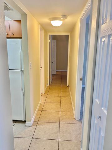 405 Executive Center Drive 208, West Palm Beach, FL 33401