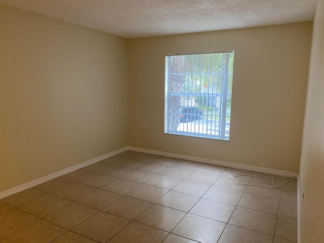 405 Executive Center Drive 208, West Palm Beach, FL 33401