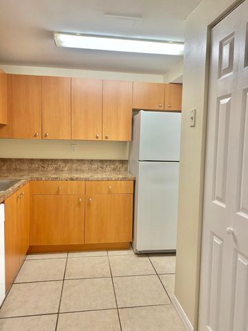 405 Executive Center Drive 208, West Palm Beach, FL 33401