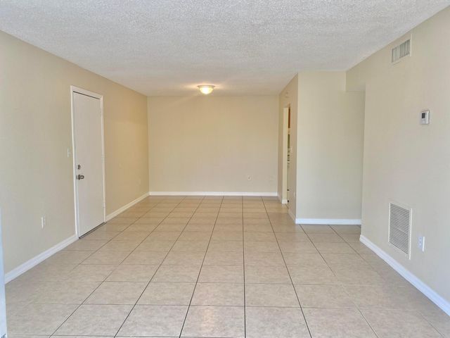 405 Executive Center Drive 208, West Palm Beach, FL 33401