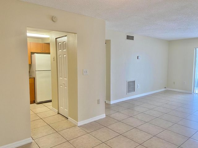 405 Executive Center Drive 208, West Palm Beach, FL 33401