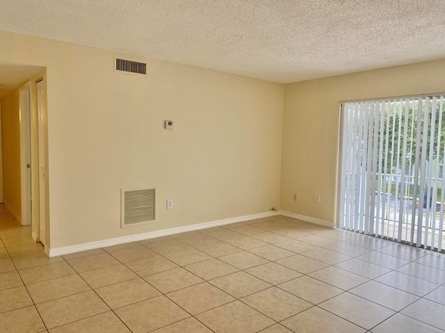 405 Executive Center Drive 208, West Palm Beach, FL 33401