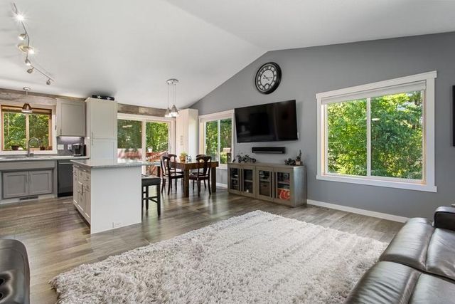 8325 178th Lane NE, Forest Lake, MN 55025