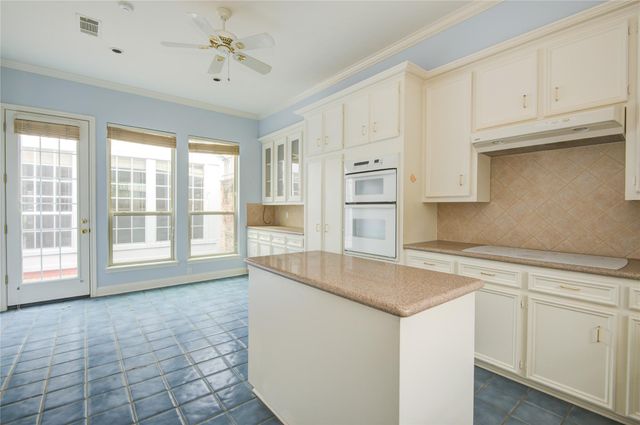 9506 Bayou Brook Street, Houston, TX 77063