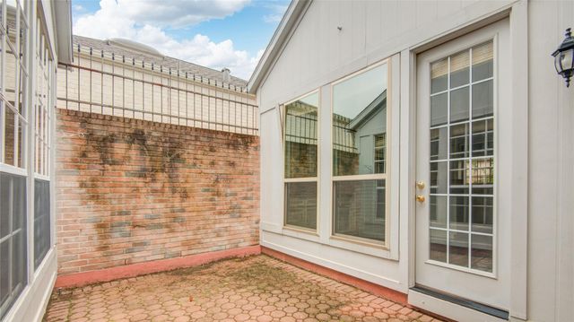 9506 Bayou Brook Street, Houston, TX 77063