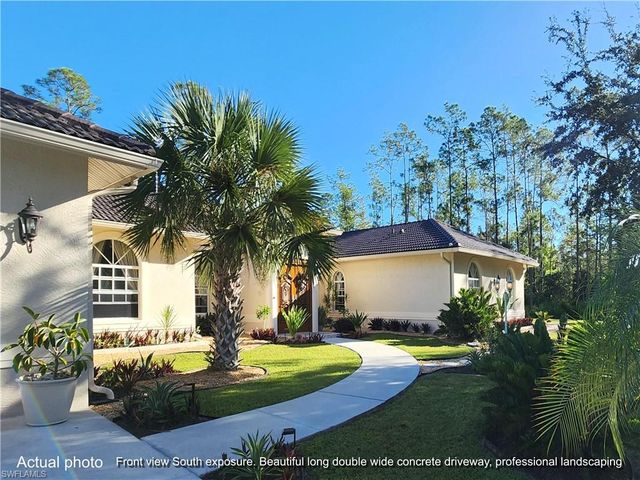 4445 2nd AVE NE, Naples, FL 34120