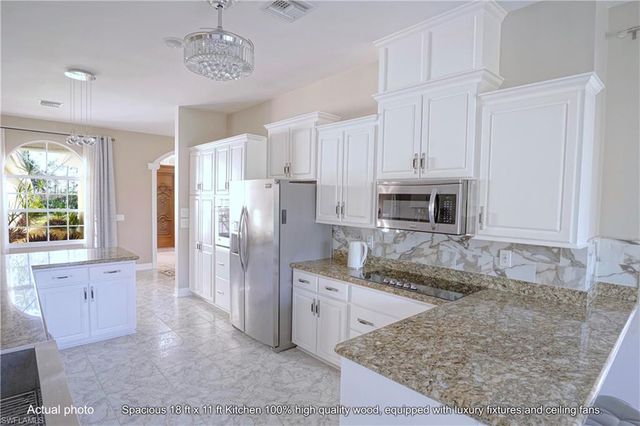 4445 2nd AVE NE, Naples, FL 34120