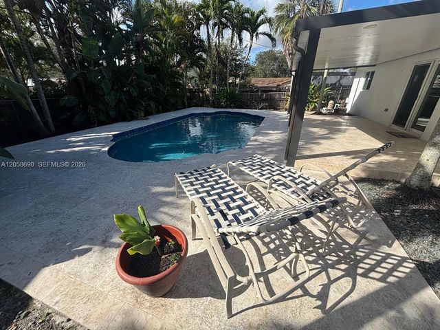 2900 SW 16th St, Fort Lauderdale, FL 33312