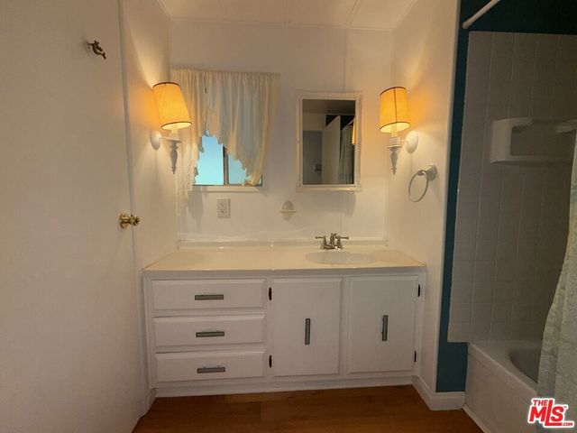 30473 Mulholland Hwy 141, Agoura Hills, CA 91301