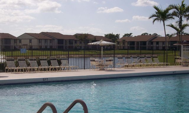822 Sky Pine Way C1, Greenacres, FL 33415