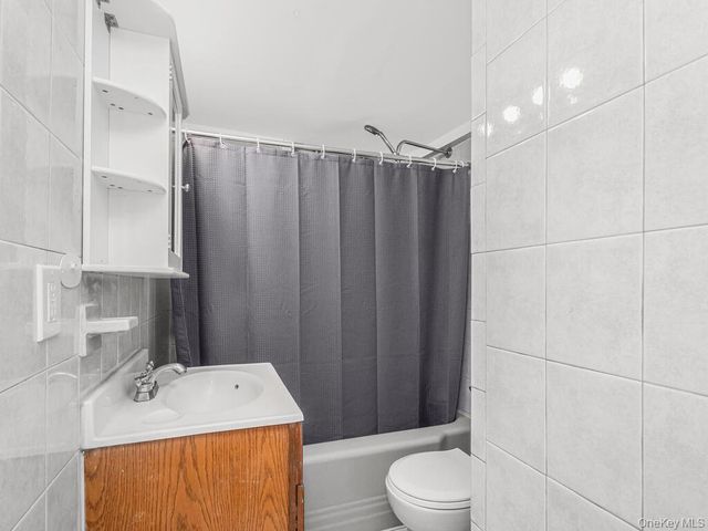 85 Hart Avenue, Yonkers, NY 10704