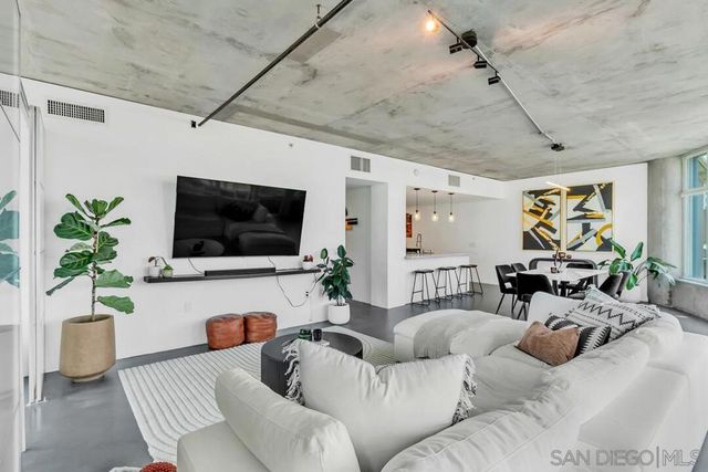 1080 Park Blvd 701, San Diego, CA 92101