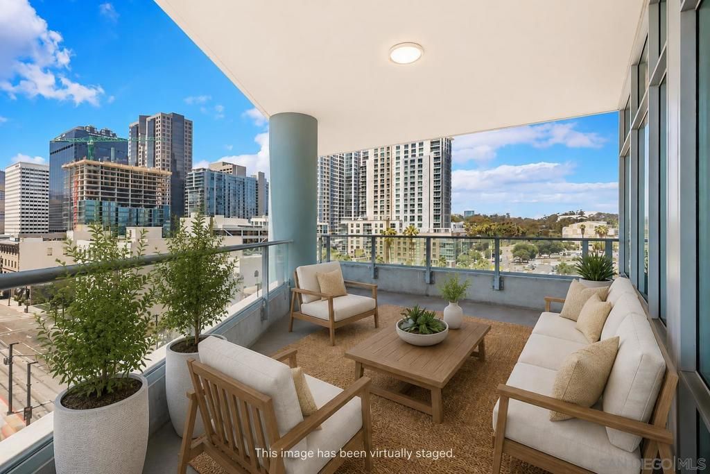 Image 33 of property listing at 1080 Park 701, San Diego, CA 92101