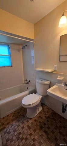 1 Banbury, St Louis, MO 63126