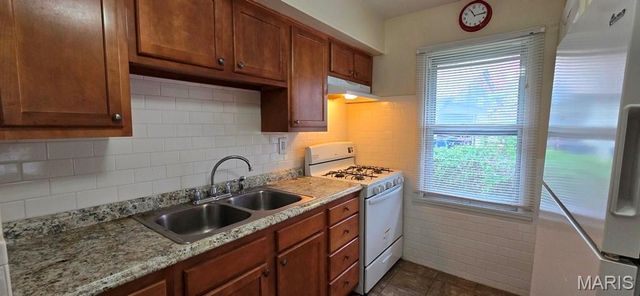 1 Banbury, St Louis, MO 63126