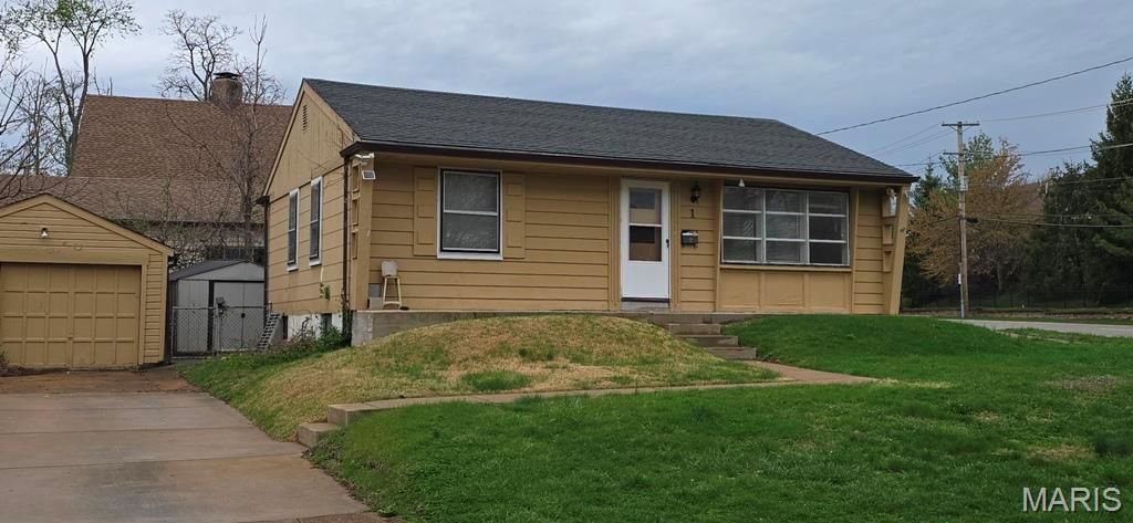 1 Banbury, St Louis, MO 63126