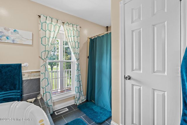 4466 Leitchfield Rd, Cecilia, KY 42724
