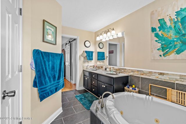 4466 Leitchfield Rd, Cecilia, KY 42724