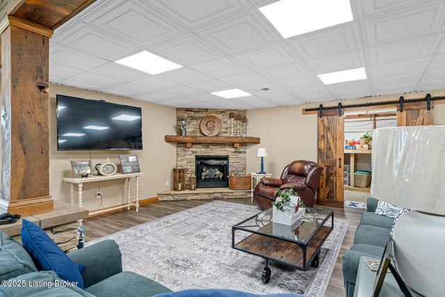 4466 Leitchfield Rd, Cecilia, KY 42724