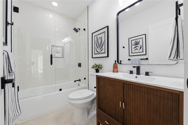 106 W LAMBRIGHT STREET, Tampa, FL 33604