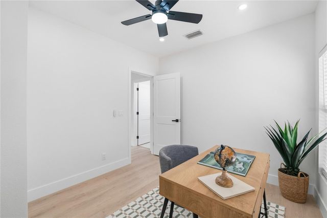 106 W LAMBRIGHT STREET, Tampa, FL 33604