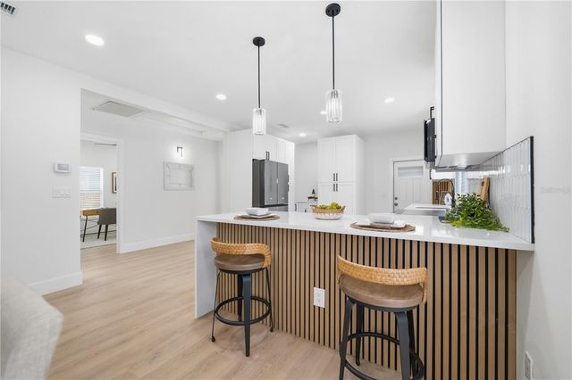 106 W LAMBRIGHT STREET, Tampa, FL 33604