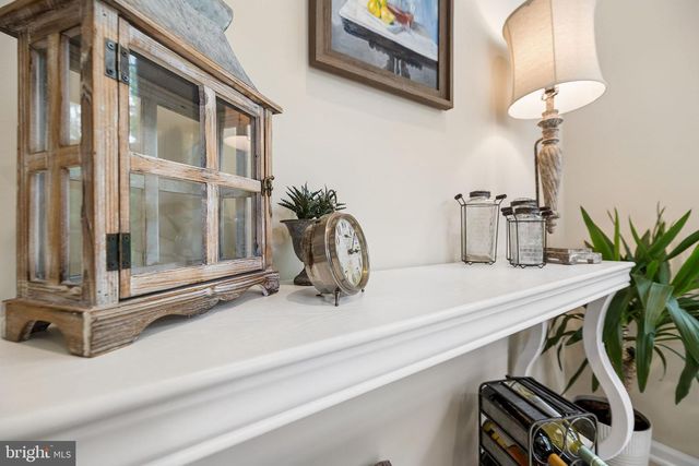 12654 HERON RIDGE DR, Fairfax, VA 22030