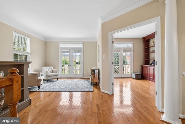 12654 HERON RIDGE DR, Fairfax, VA 22030