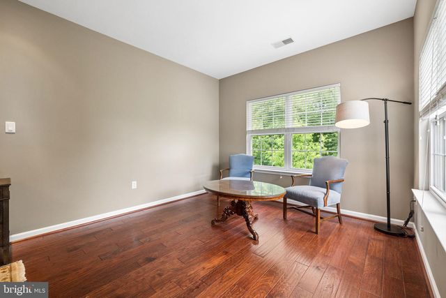 12654 HERON RIDGE DR, Fairfax, VA 22030