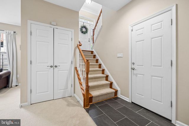 12654 HERON RIDGE DR, Fairfax, VA 22030