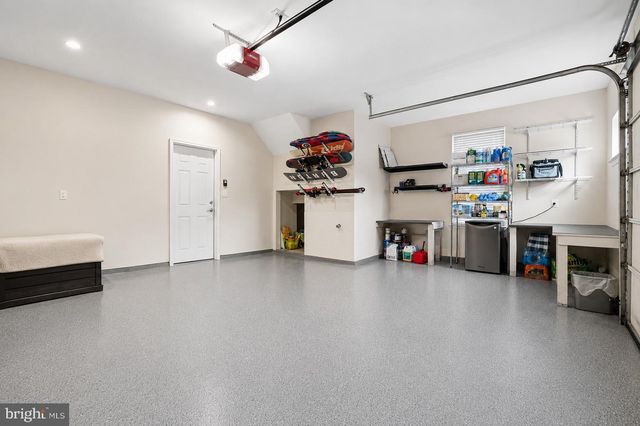 12654 HERON RIDGE DR, Fairfax, VA 22030