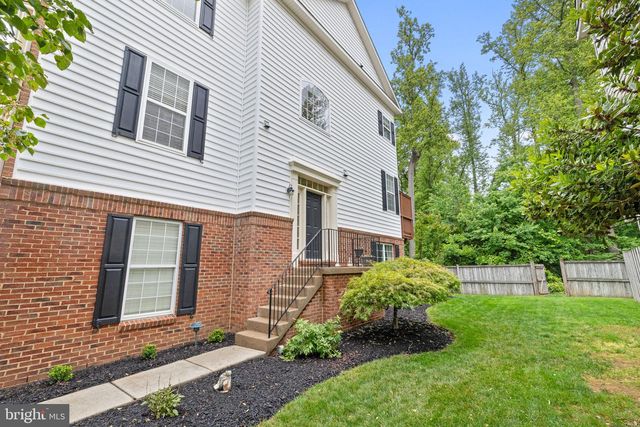 12654 HERON RIDGE DR, Fairfax, VA 22030