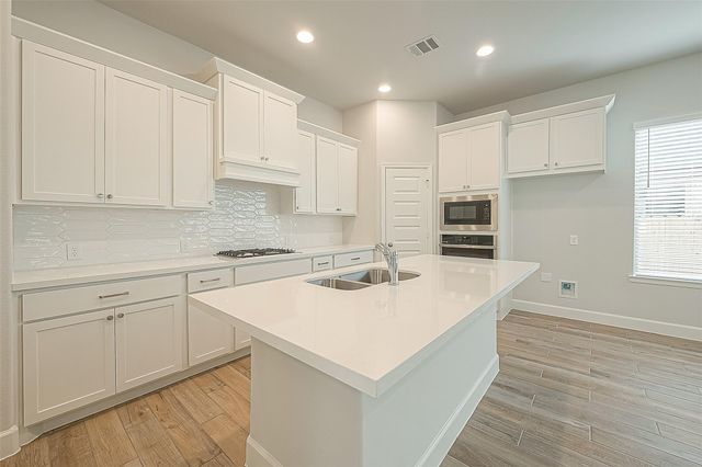 213 Mccrea Court, Montgomery, TX 77316